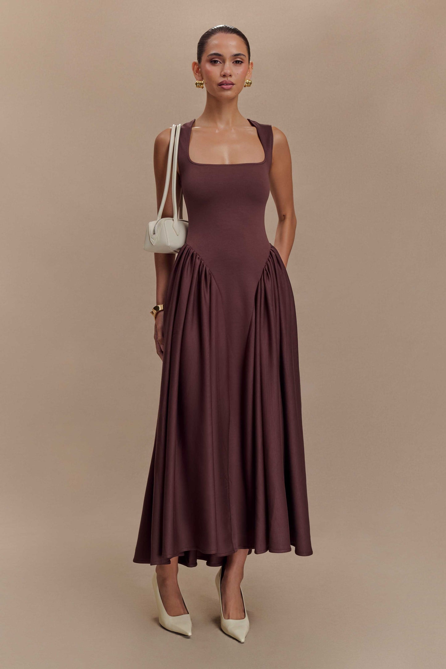 Sara - Robe midi en maille marron