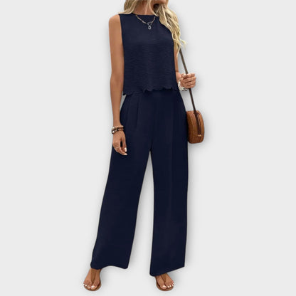 Valéria - Gilet à pétales et pantalon