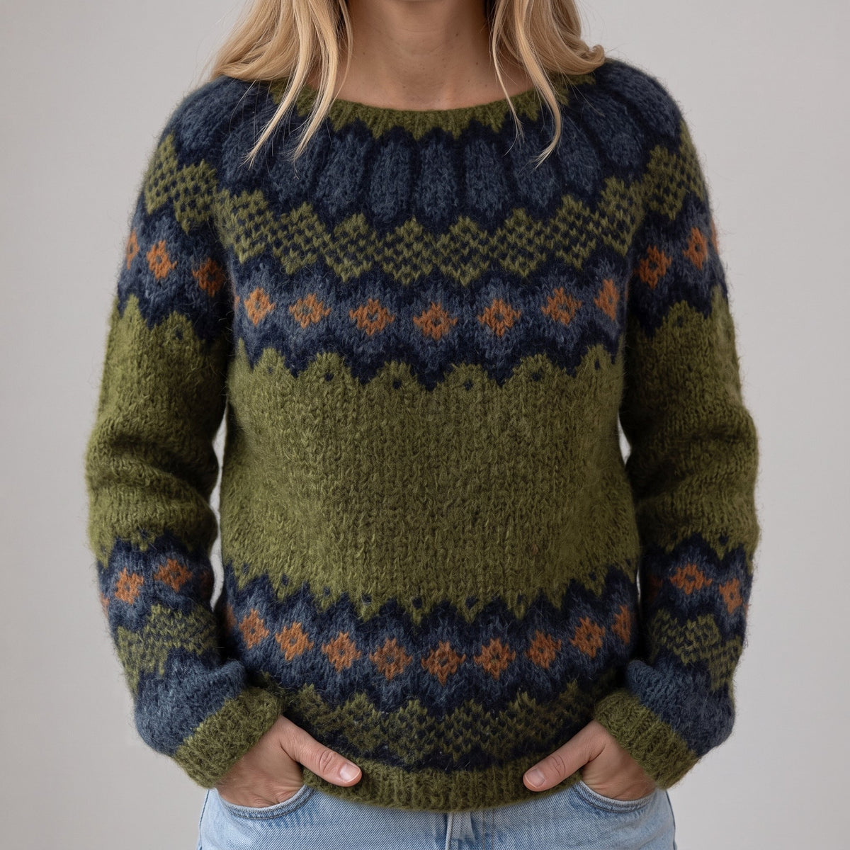 Das Salomé | Pull rétro vert olive avec motif en zigzag
